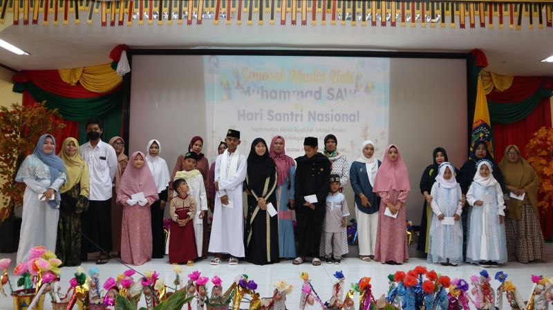 Memperingati Maulid Nabi SAW dan Hari Santri Nasional